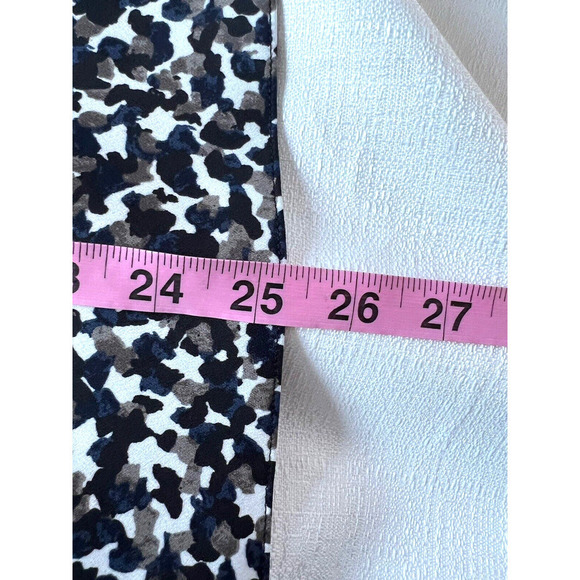 Theory Straight Shell Blouse Top Womens Size L Black White Painted Dot Office - Picture 6 of 6